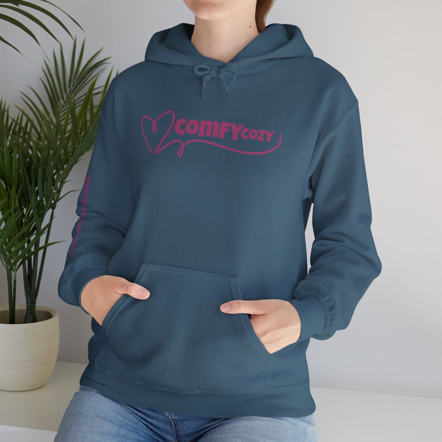 COMFYcozy Swirl Heart Heavy Blend™ Hooded Sweatshirt